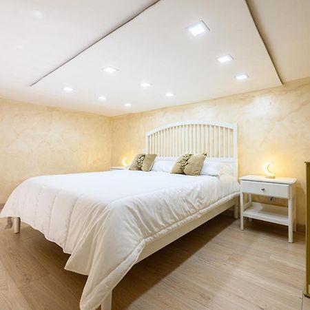 La Magnifica Napoli Apartments Gold House المظهر الخارجي الصورة
