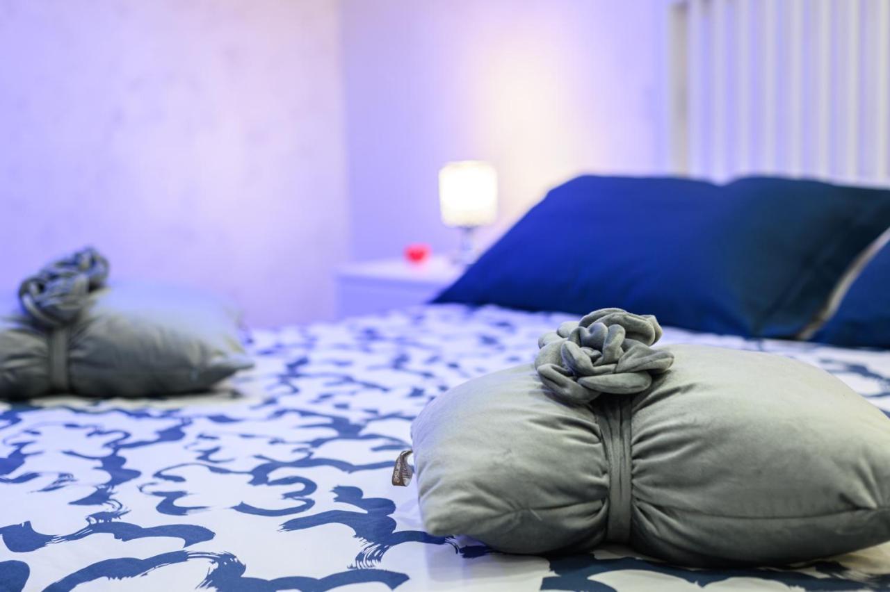 La Magnifica Napoli Apartments Gold House المظهر الخارجي الصورة