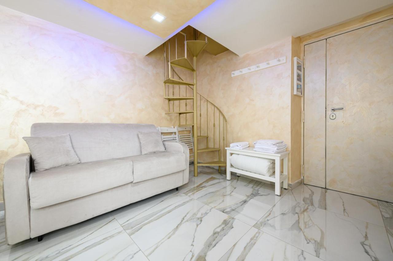 La Magnifica Napoli Apartments Gold House المظهر الخارجي الصورة