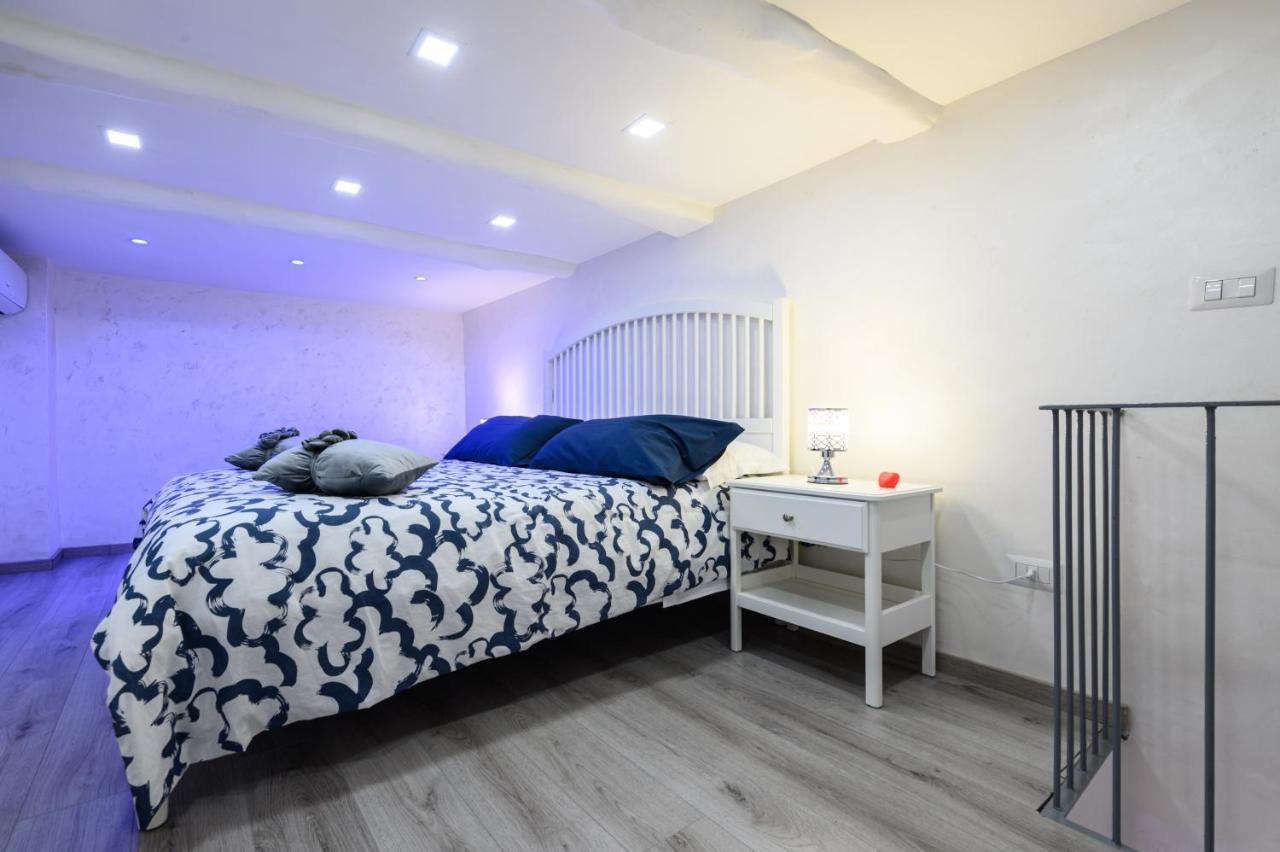 La Magnifica Napoli Apartments Gold House المظهر الخارجي الصورة
